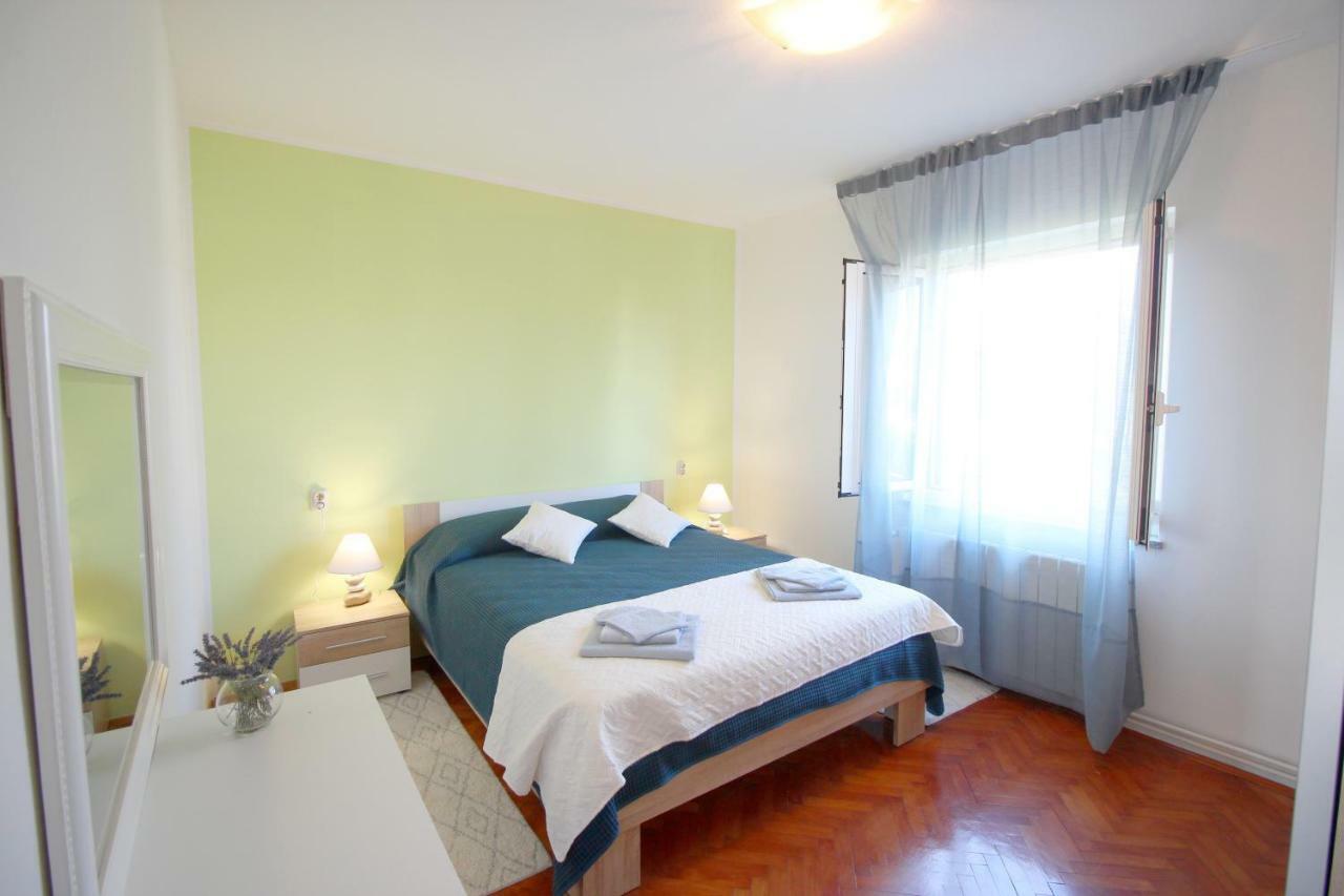 Apartment Agnese Ровинь Экстерьер фото