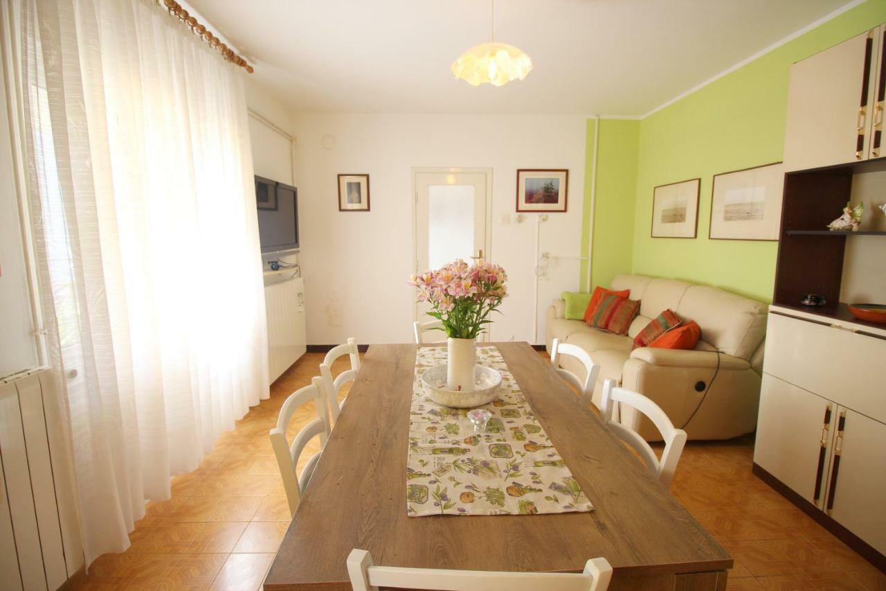 Apartment Agnese Ровинь Экстерьер фото